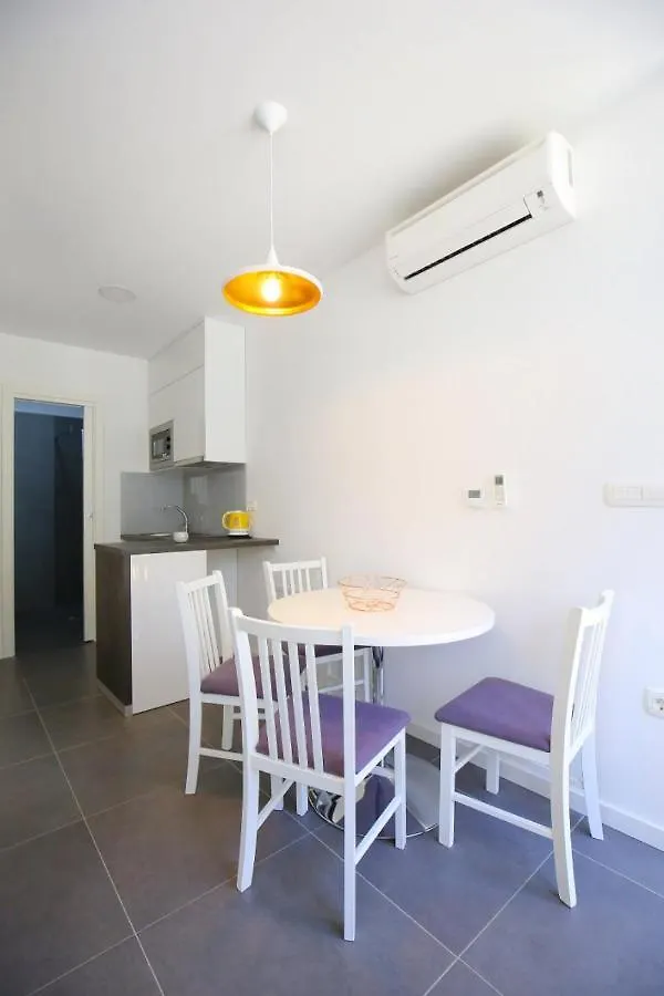 Apartmani Luce Zara